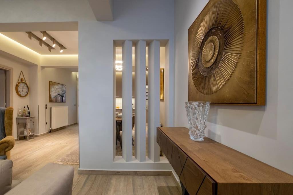 Maison De Luxx A10, Cozy Apartment With Garden In Larissa Bagian luar foto